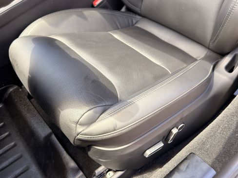 Used 2023 Tesla Model S AWD/4WD image 21