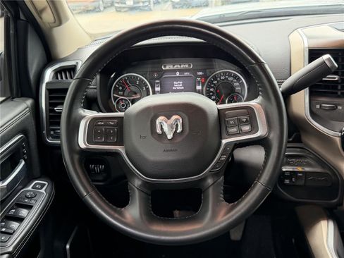Used 2022 RAM 2500 Laramie AWD/4WD image 16