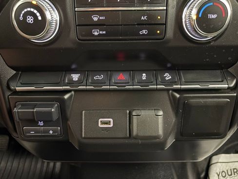Used 2020 GMC Sierra 2500 4x4 Crew Cab w/ Gooseneck/5TH Wheel Package image 28