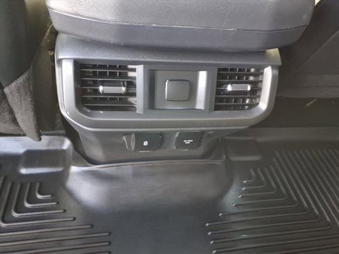 Used 2024 Ford F150 Lariat image 10