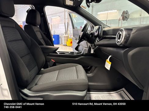 New 2026 Chevrolet Equinox LT image 28