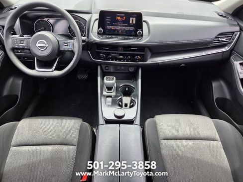 Used 2024 Nissan Rogue SV AWD/4WD image 12