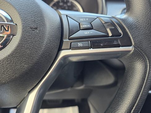 Used 2020 Nissan Kicks S FWD image 26