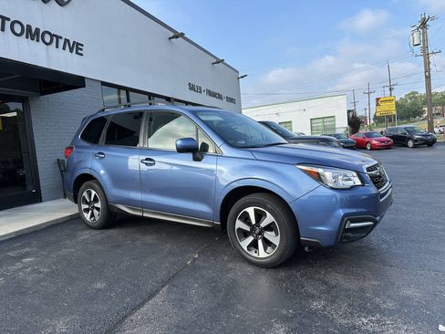 Used 2018 Subaru Forester 2.5i Limited AWD/4WD image 4