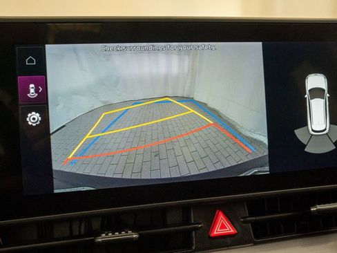 Used 2023 Kia Sportage EX image 12