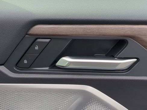 New 2026 GMC Acadia Denali Ultimate w/ LPO, All-Weather Package image 38