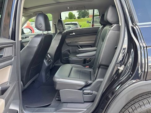 Used 2023 Volkswagen Atlas SEL AWD/4WD image 24