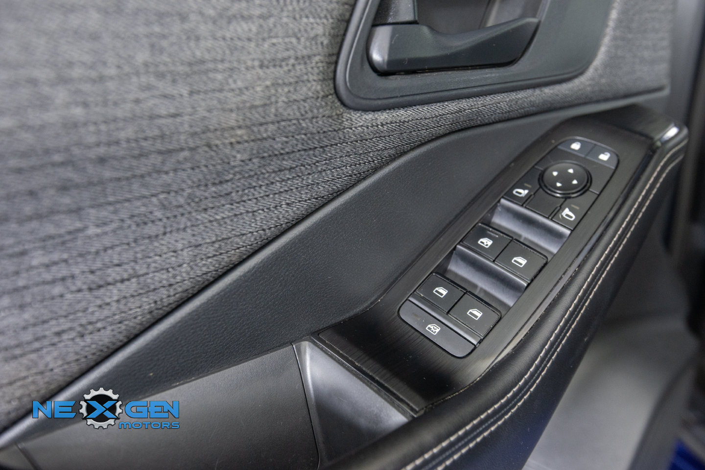 Used 2021 Nissan Rogue S AWD/4WD image 14