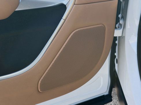 New 2026 Land Rover Range Rover SE image 25