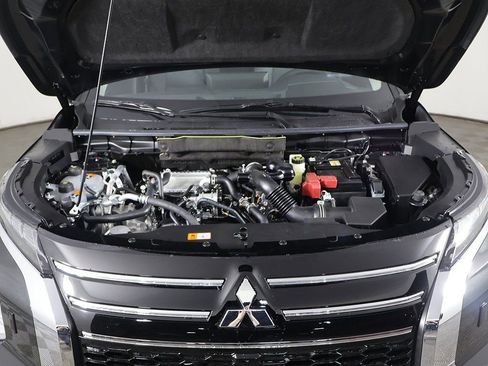 New 2026 Mitsubishi Outlander SE image 25