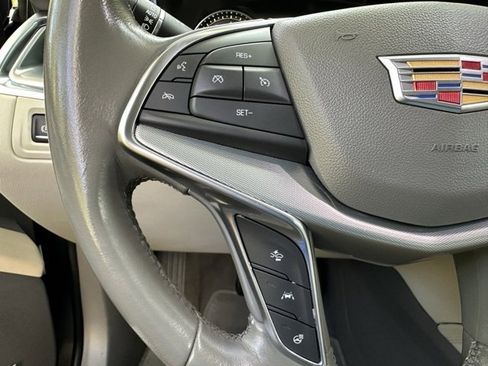 Used 2021 Cadillac XT5 Premium Luxury image 14
