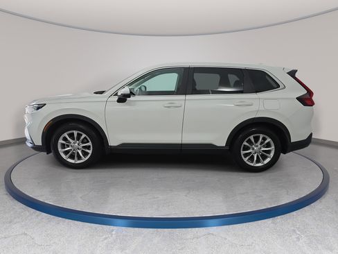 Used 2025 Honda CR-V EX image 8