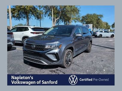 Used 2023 Volkswagen Taos SE w/ Panoramic Sunroof Package