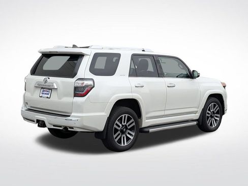 Used 2016 Toyota 4Runner Limited AWD/4WD image 3