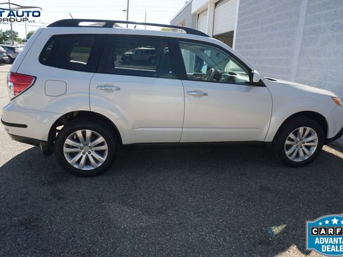 Used 2012 Subaru Forester 2.5X Premium w/ All-Weather Pkg AWD/4WD image 12