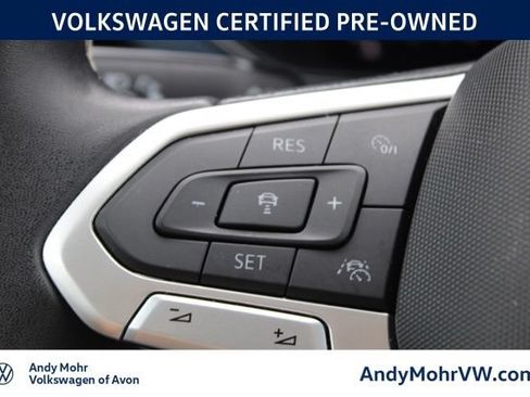 Used 2023 Volkswagen Taos SE w/ Panoramic Sunroof Package AWD/4WD image 31