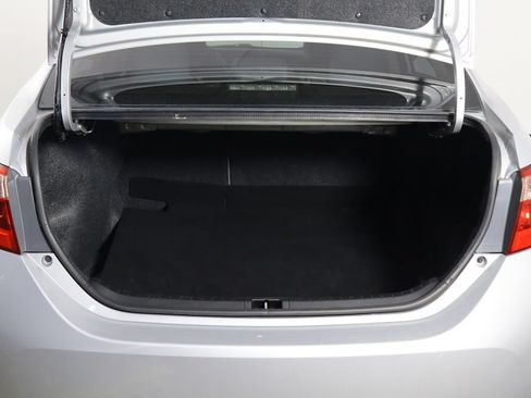 Used 2017 Toyota Corolla LE FWD image 16