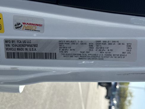 Used 2023 Jeep Wrangler Sahara image 34