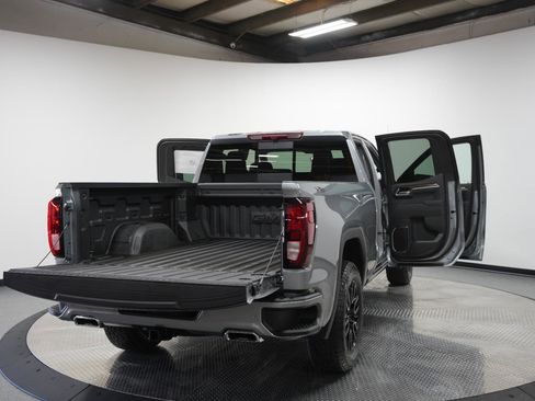 New 2025 GMC Sierra 1500 Elevation image 12