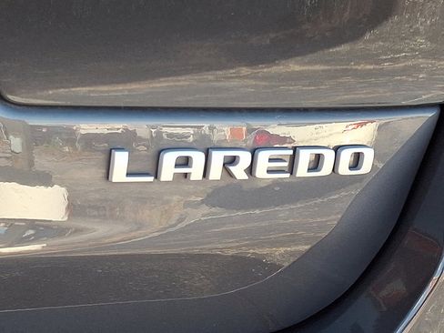 Used 2024 Jeep Grand Cherokee L Laredo w/ Luxury Tech Group I image 17