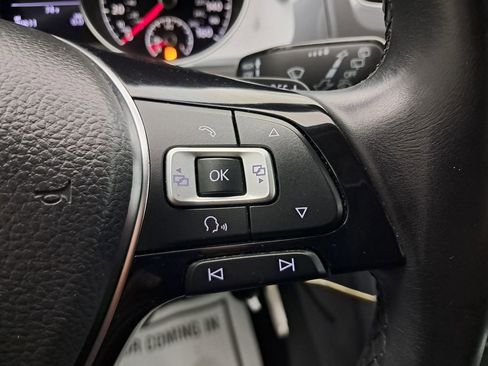 Used 2017 Volkswagen Golf Alltrack S image 12