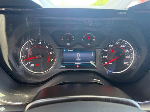 Used 2022 Chevrolet Camaro LT w/ Technology Package RWD image 15