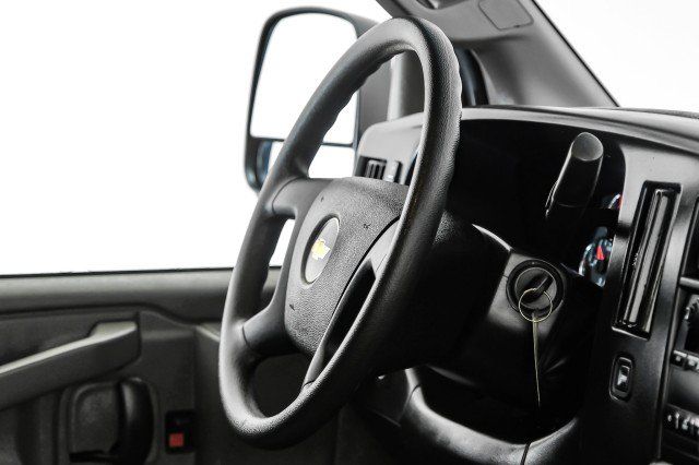 Used 2023 Chevrolet Express 2500 RWD image 10