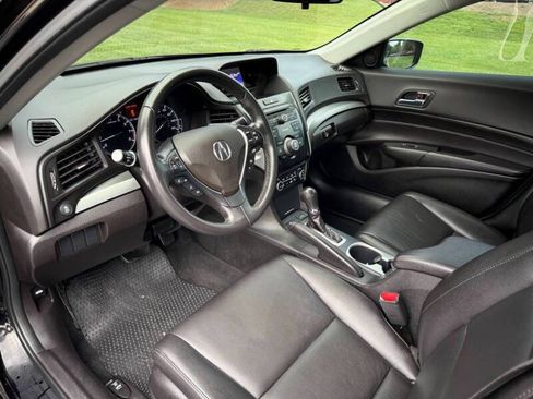 Used 2017 Acura ILX FWD image 12
