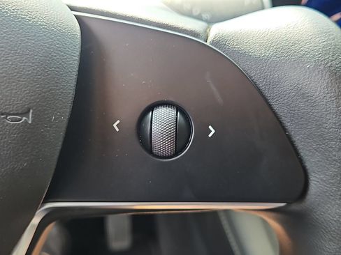 Used 2022 Tesla Model 3 Long Range AWD/4WD image 25