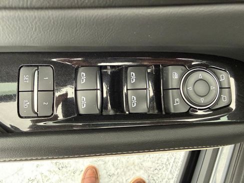 Certified 2021 Cadillac Escalade ESV Sport w/ Driver Assist Tech Package image 22