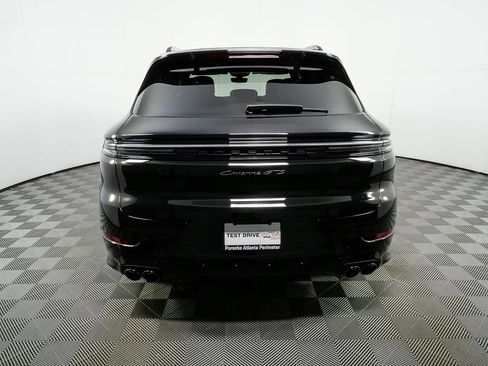 New 2026 Porsche Cayenne GTS image 32