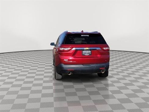 Used 2018 Chevrolet Traverse LT image 7