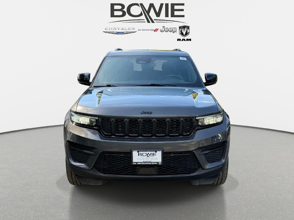 Used 2022 Jeep Grand Cherokee Laredo AWD/4WD image 6