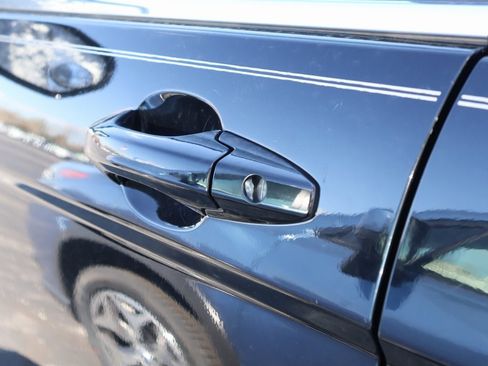 Used 2010 Honda CR-V EX-L image 23