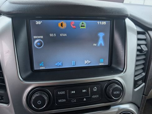 Used 2015 Chevrolet Suburban LT w/ Max Trailering Package image 21