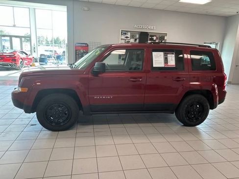 Used 2015 Jeep Patriot Sport w/ Power Value Group FWD image 3