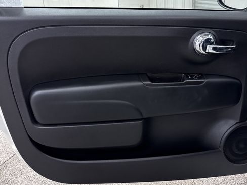 Used 2018 FIAT 500 e image 3