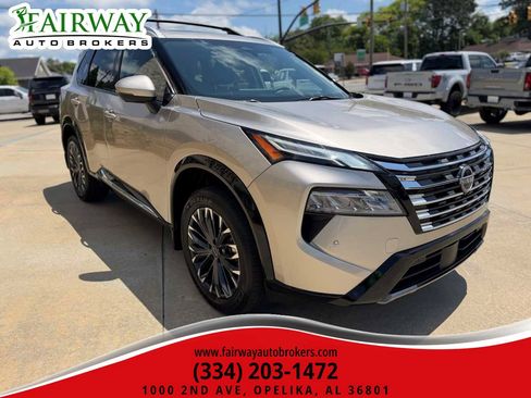 Used 2026 Nissan Rogue Platinum w/ Platinum Premium Package AWD/4WD image 4