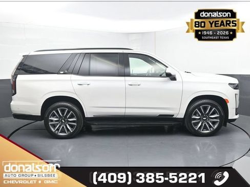 Used 2021 Cadillac Escalade Sport RWD image 2
