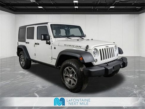 Used 2017 Jeep Wrangler Unlimited Rubicon w/ Connectivity Group image 7