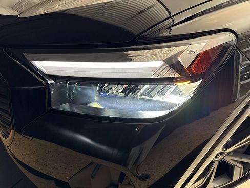 Used 2024 Audi Q4 e-tron Premium w/ Convenience Package image 32