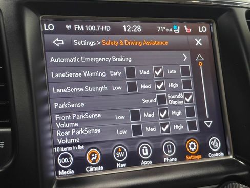Used 2018 Jeep Grand Cherokee Overland AWD/4WD image 51