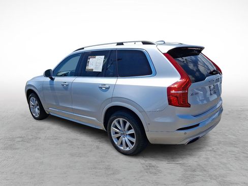 Used 2018 Volvo XC90 T6 Momentum w/ Convenience Package AWD/4WD image 3