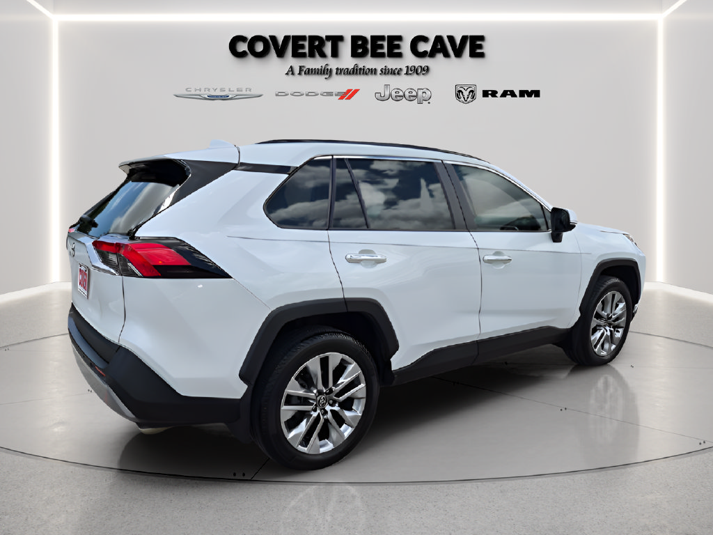 Used 2024 Toyota RAV4 Limited FWD image 9
