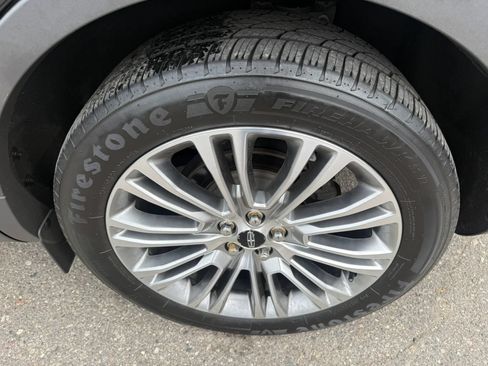 Used 2017 Lincoln MKX Reserve w/ Lincoln MKX Climate Package AWD/4WD image 10