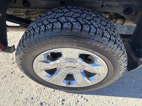 Used 2018 Chevrolet Silverado 1500 LTZ w/ Texas Edition image 28