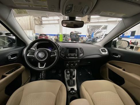 Used 2018 Jeep Compass Sport AWD/4WD image 27