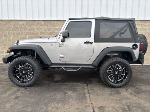 Used 2017 Jeep Wrangler Sport image 29