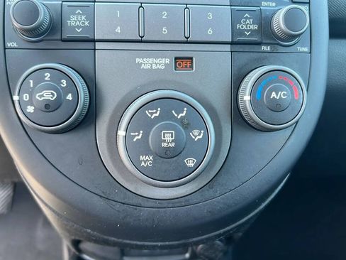 Used 2011 Kia Soul FWD image 14
