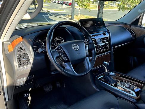 Used 2023 Nissan Armada SL image 17
